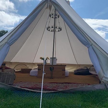 Home Farm Radnage Glamping Bell Tent 6, With Log Burner And Fire Pit Хай-Вайкомб Экстерьер фото
